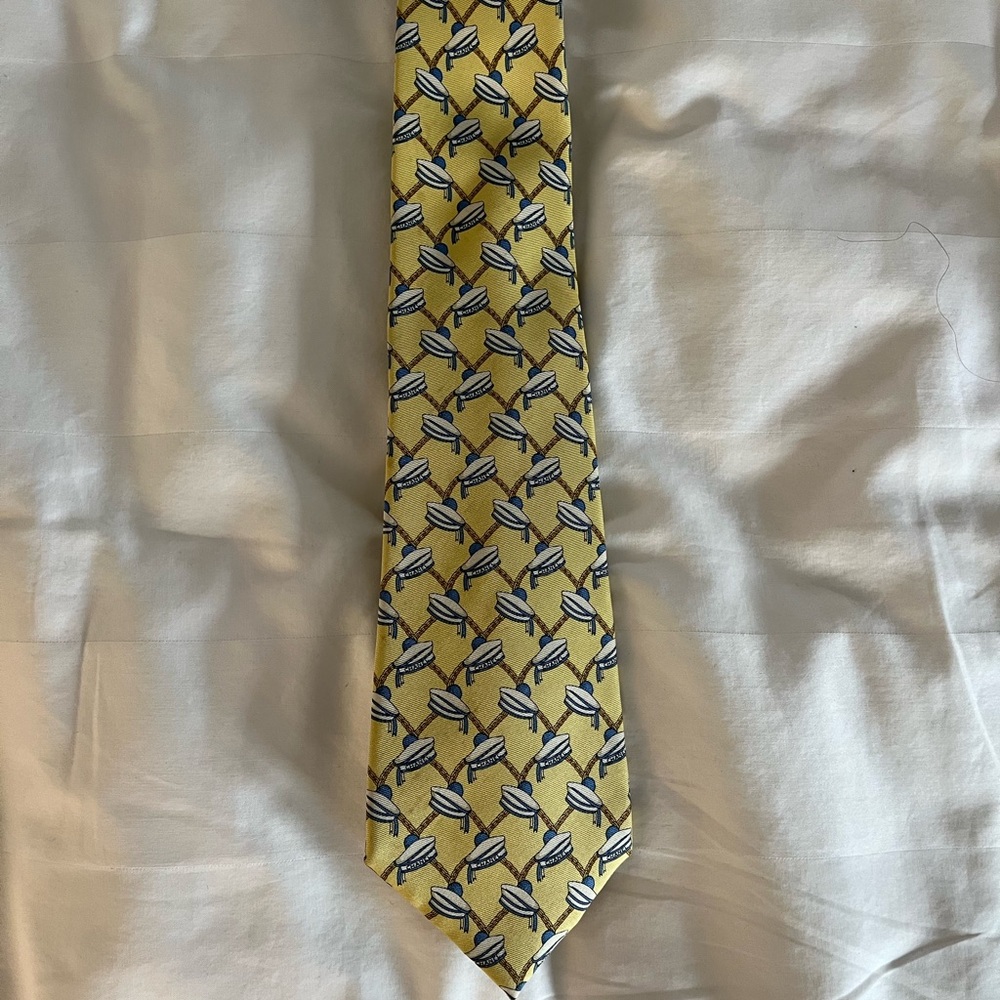 Chanel tie